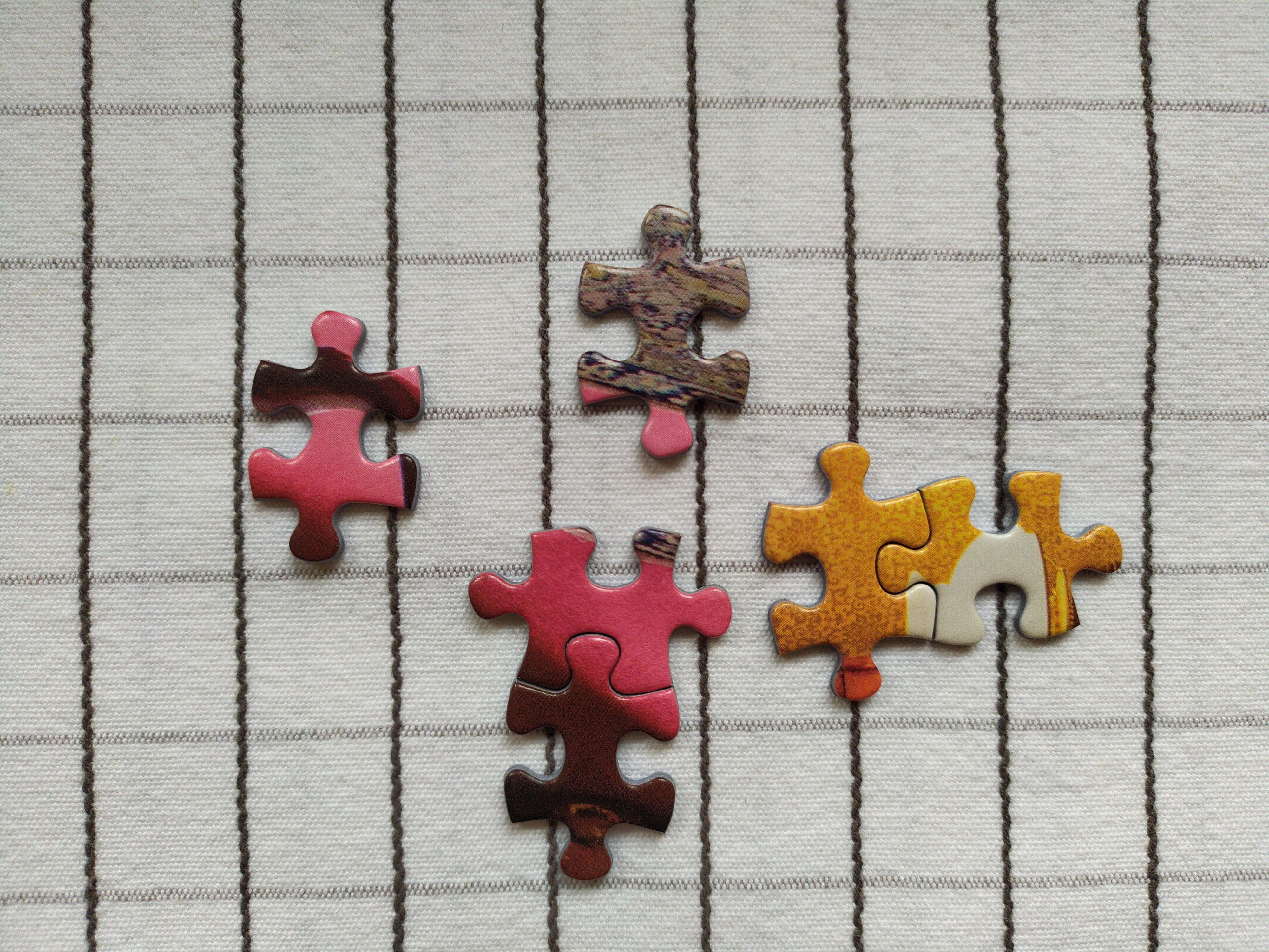 puzzle pieces